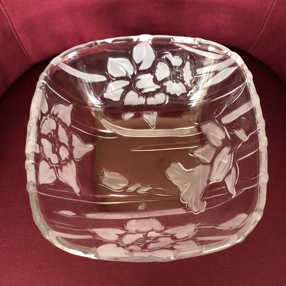 Large Crystal Bowl - Picture 6 of 8